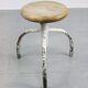 Tabouret pivotant blanc industriel vintage