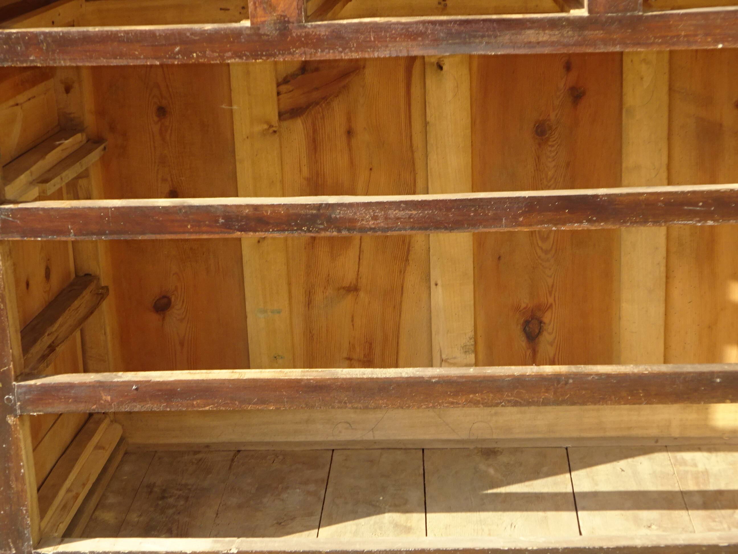 Grand meuble à tiroirs, ancienne pantalonnière