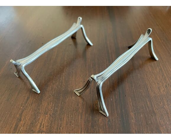 Duo of antique Christofle knife holders in silver metal.