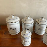 Série de 6 pots à épice en tôle émaillée