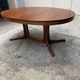 Baumann dining table