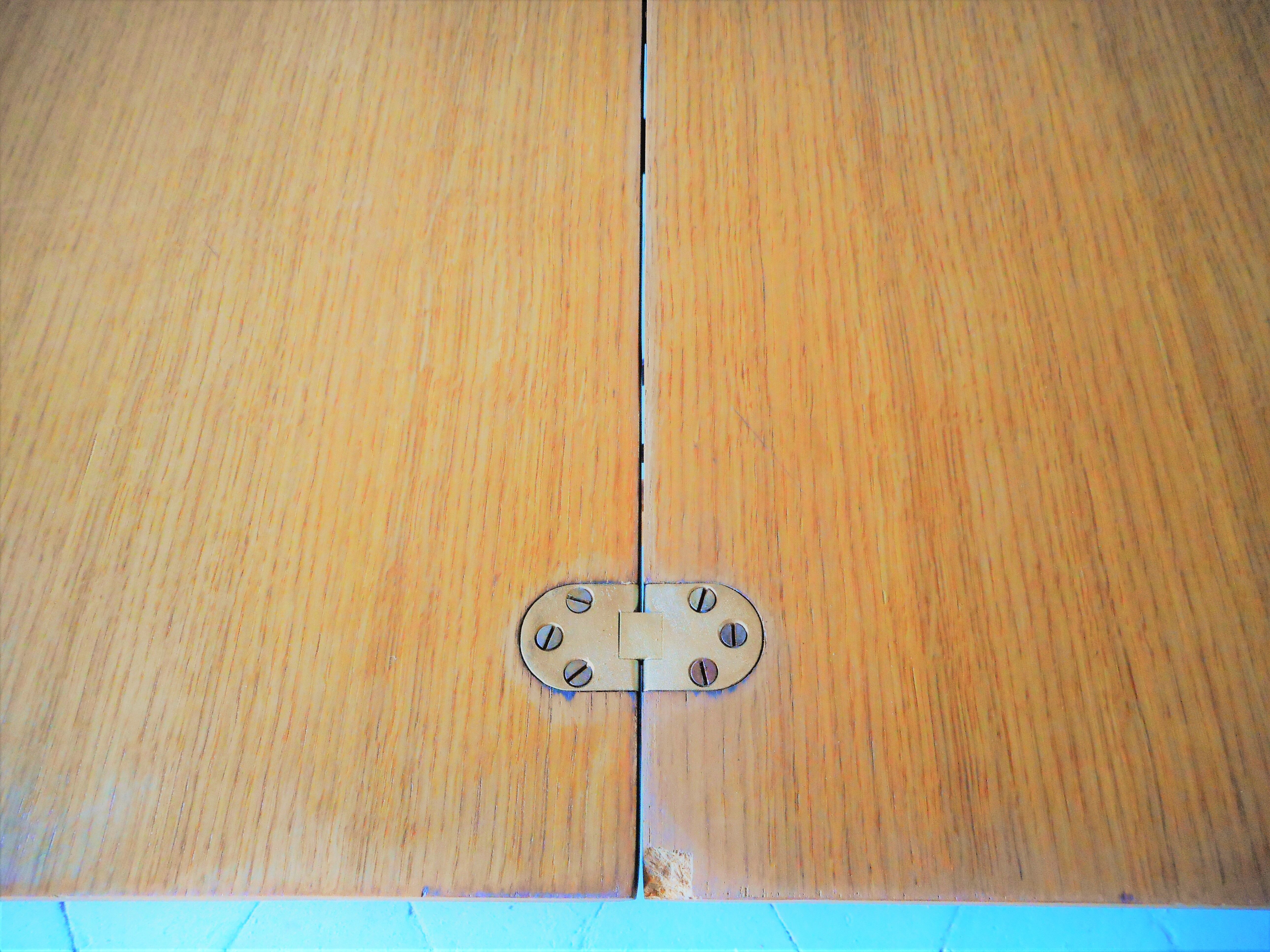 Albert Ducrot modular table