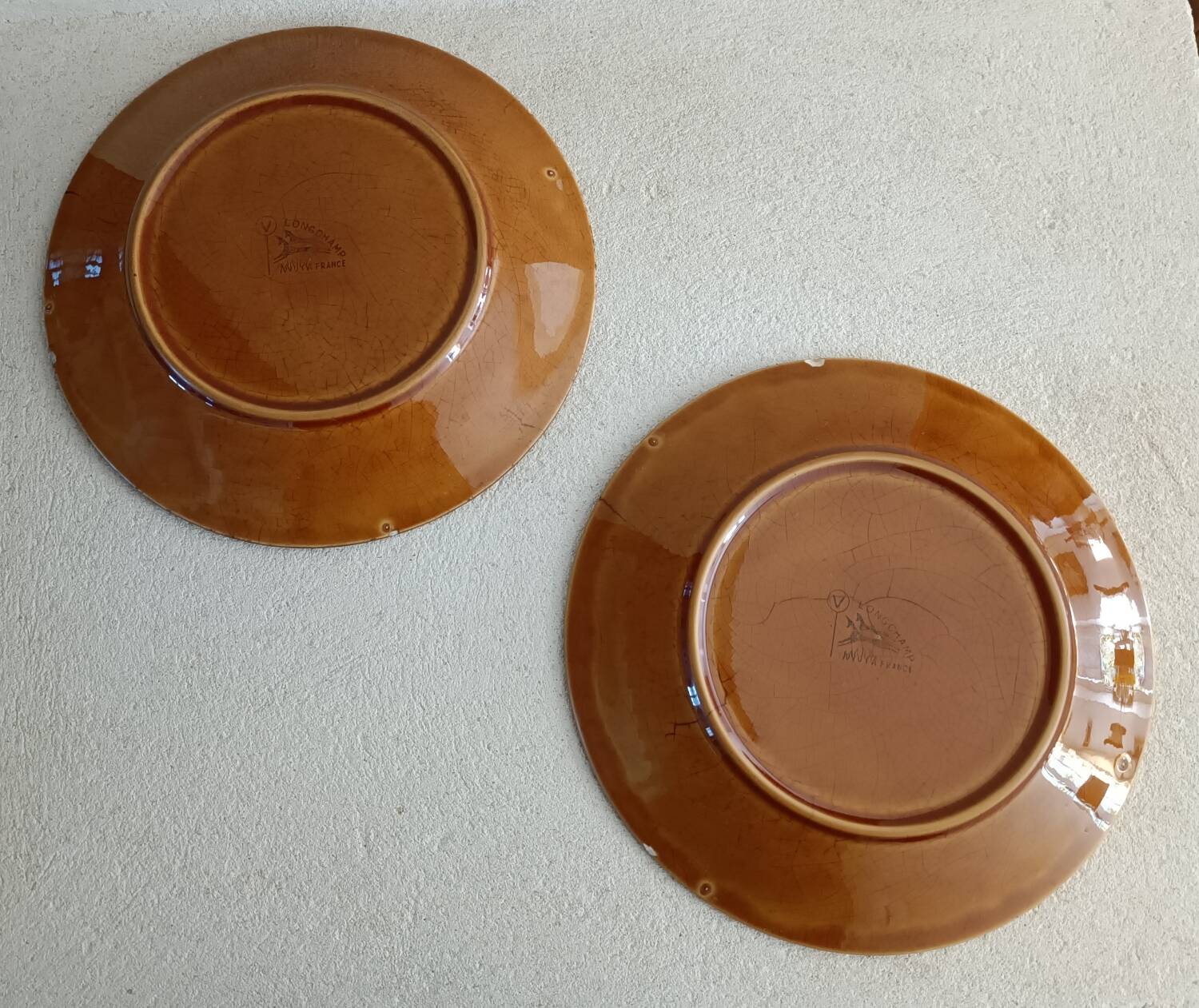 2 vintage Longchamp plates