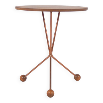 Table d'appoint suédoise modèle 99 par Albert Larsson pour Alberts Tibro, années 1950.