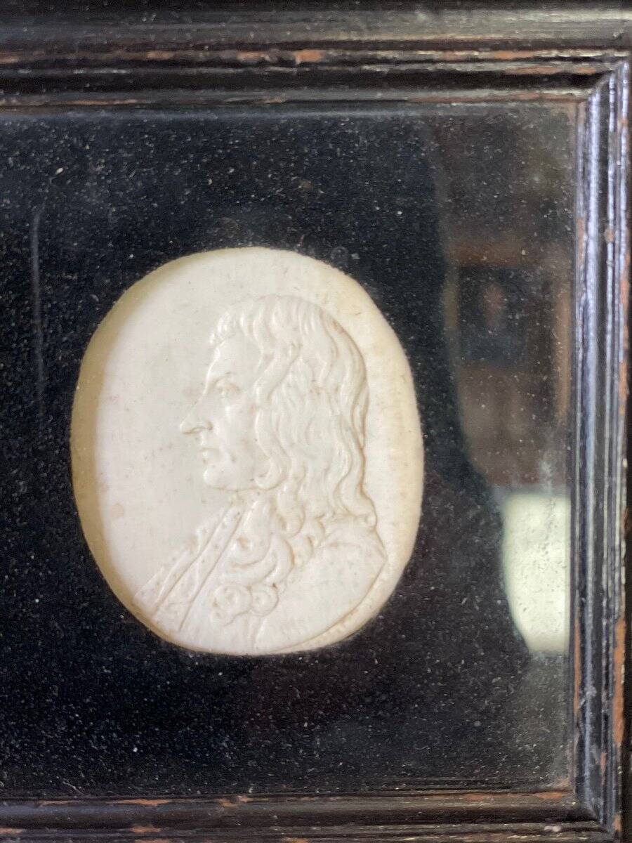 Sculpted ivory portrait suite, England circa 1880, sold in accordance with CITES regulations.