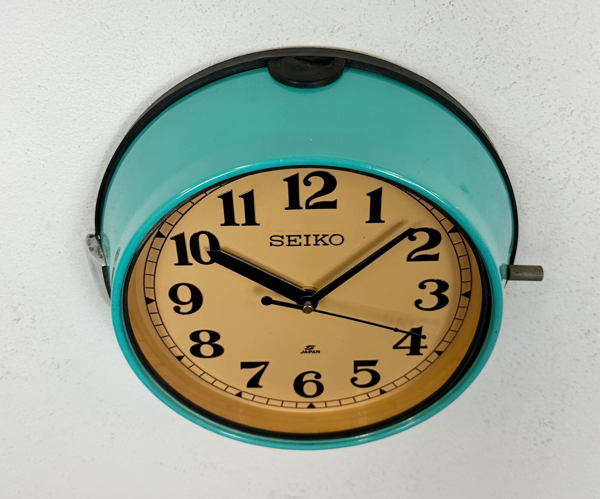 Horloge murale vintage turquoise seiko maritime, années 1970