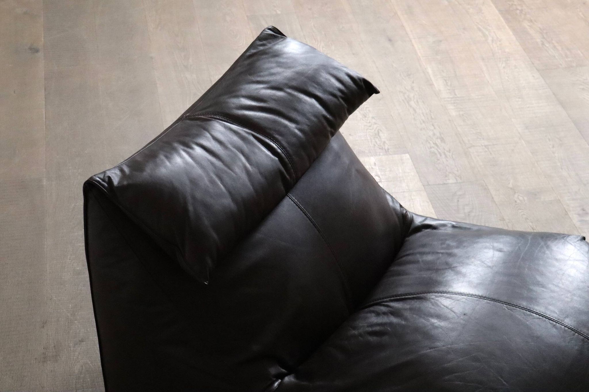 Le bambole chaise longue in brown leather By Mario Bellini for B&B Italia,