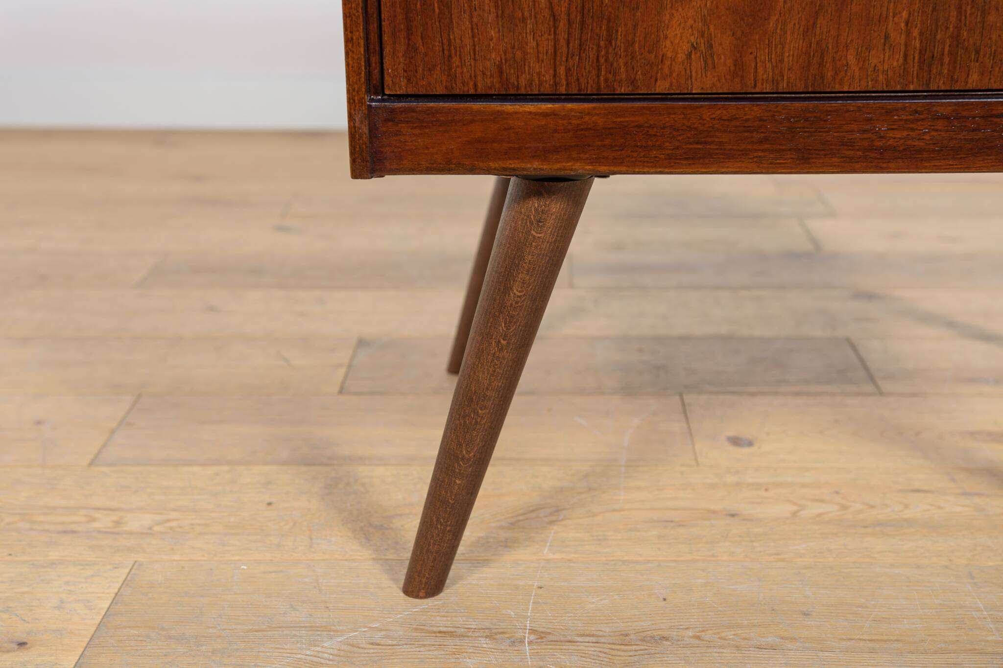 Commode en teck, Danemark, années 1960