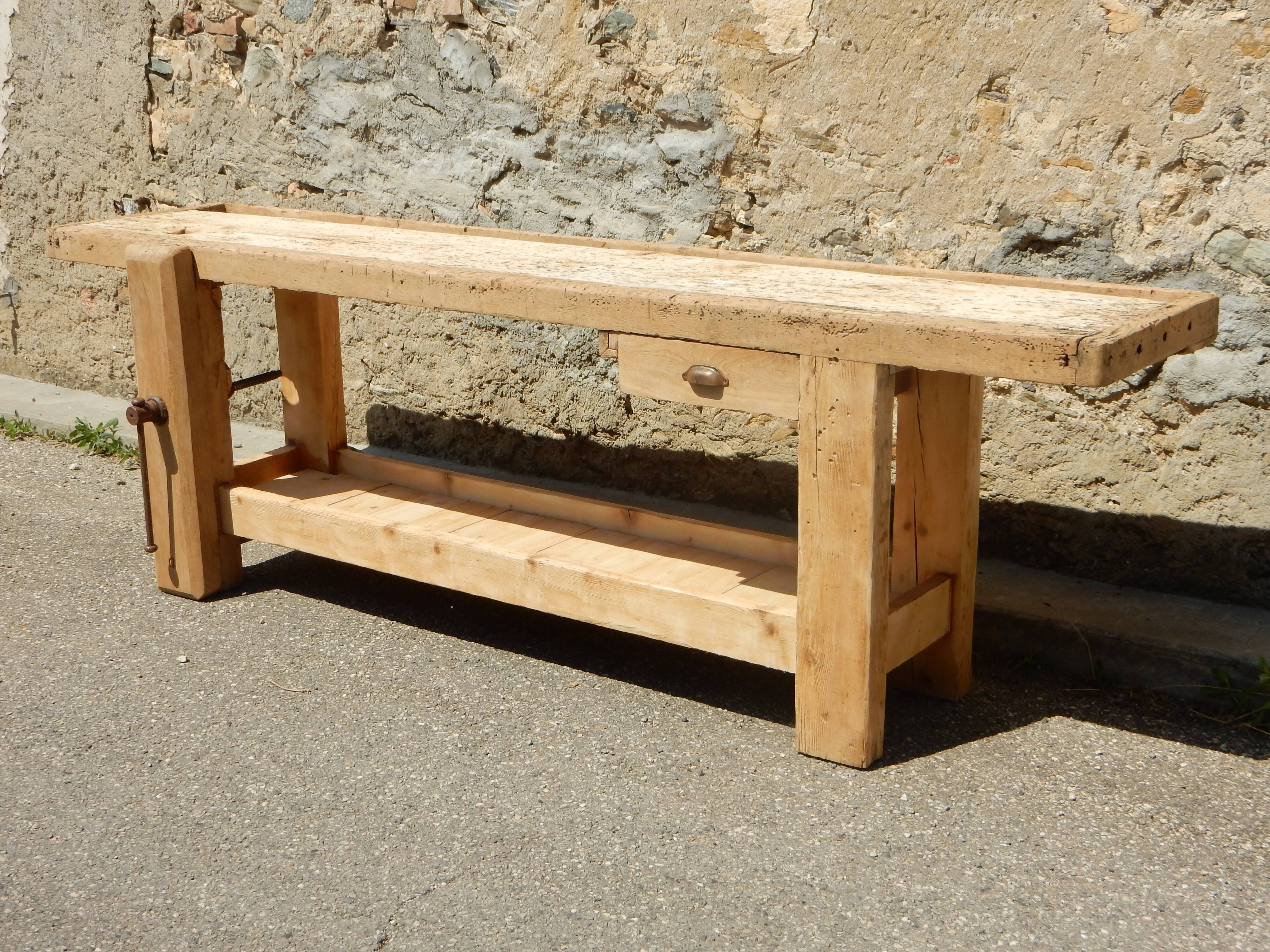 Large oak and fir carpenter's workbench - Old trade furniture