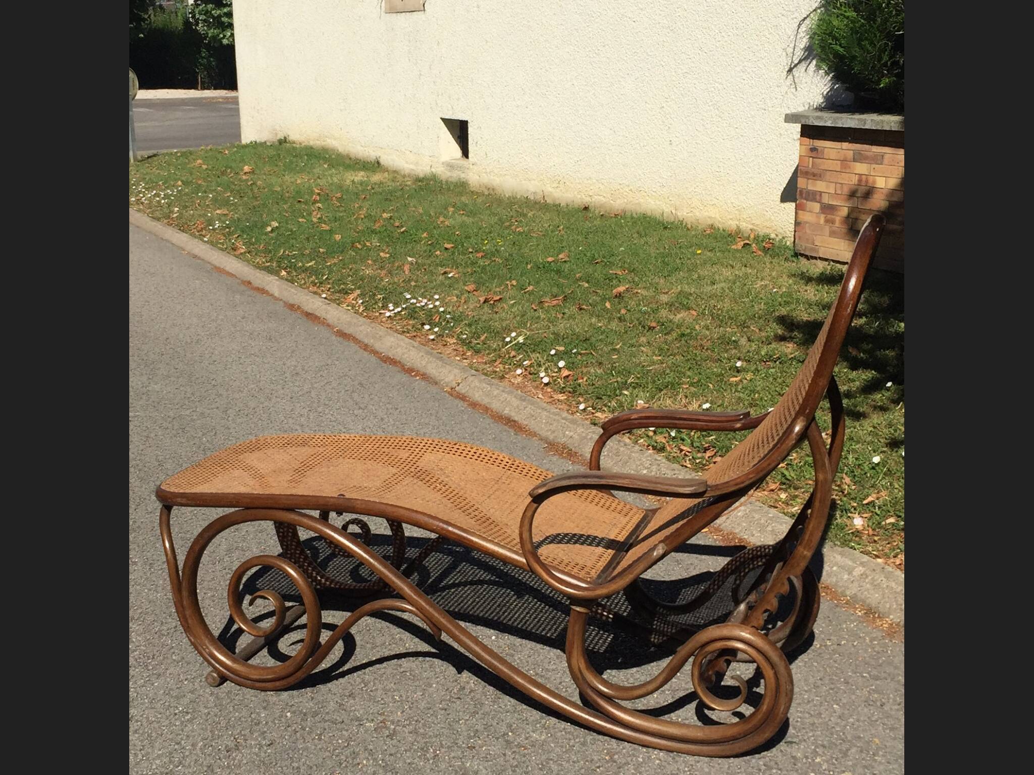 Chair lounge Thonet 1930
