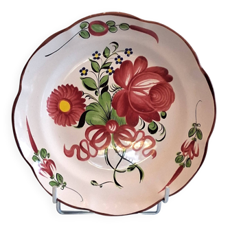 Assiette en faience de l'est en très bon état