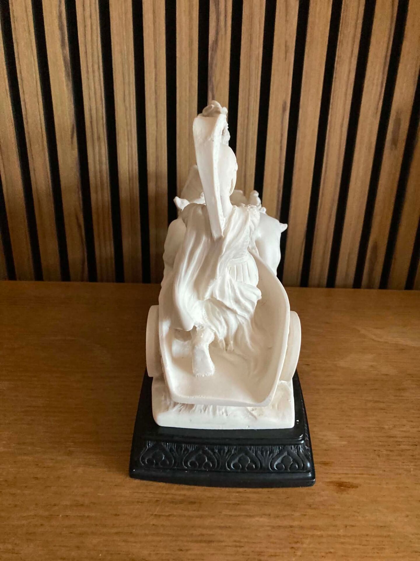 Sculpture char romain 
