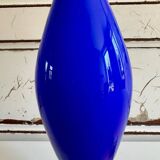 Soliflore ancien en verre bleu