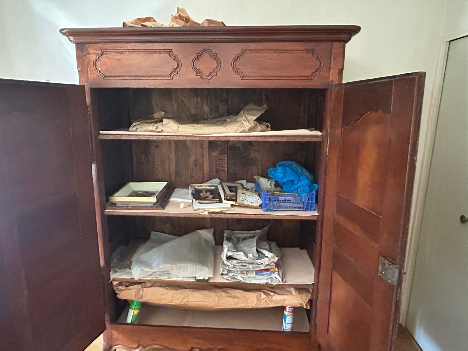 Louis XV style wardrobe - very good condition