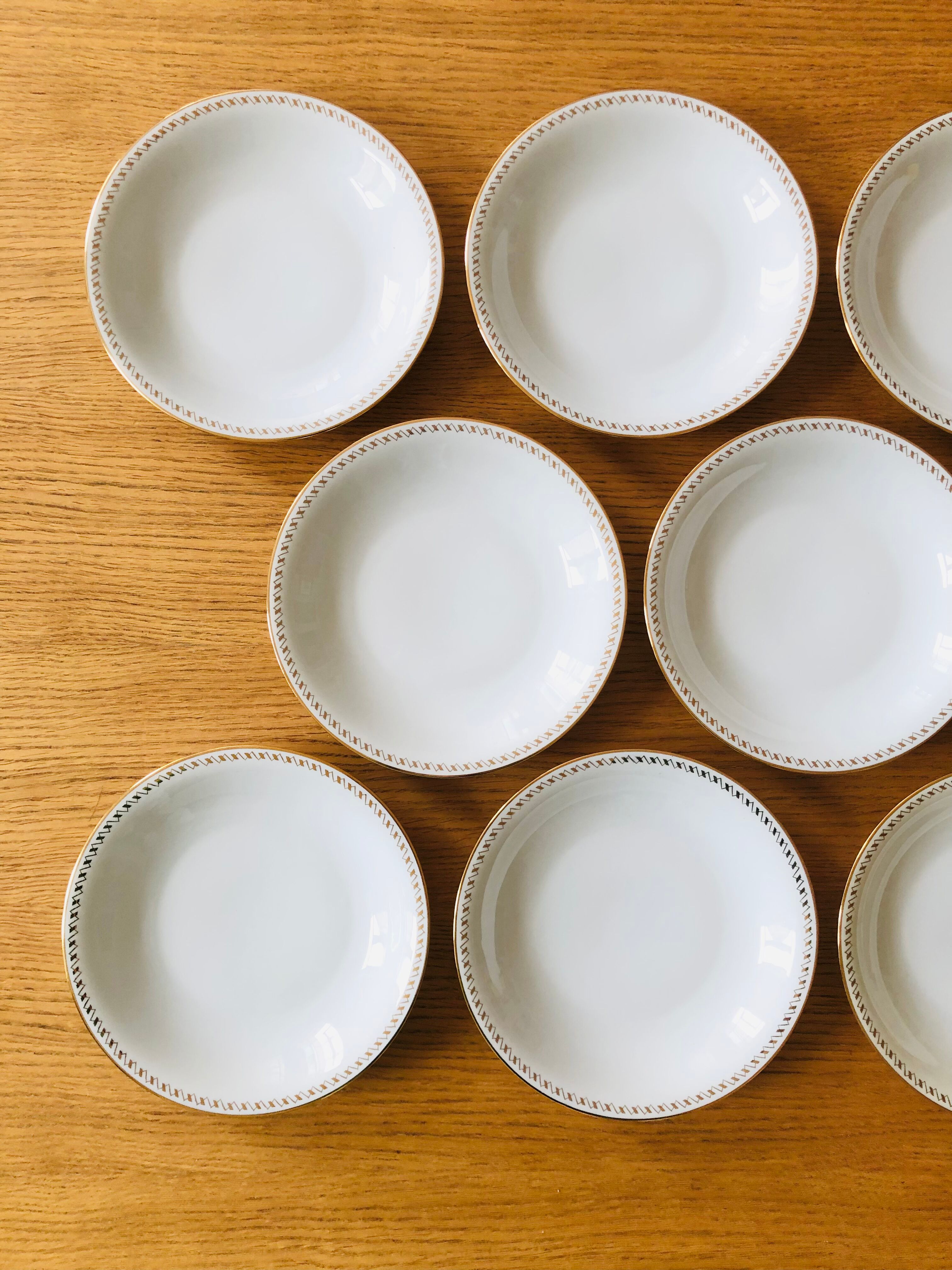 Hollow porcelain plate by Sologne Larchevêque