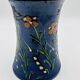 Poterie savoyarde bleue à motifs floraux