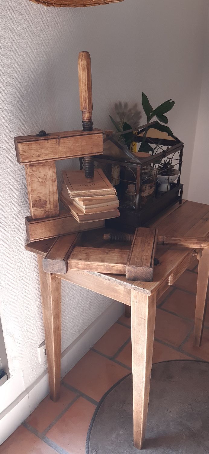 2 Serre-joints Anciens En Acier – Longueur 18 Cm, Mâchoire 15 Cm, Robustes (occasion)