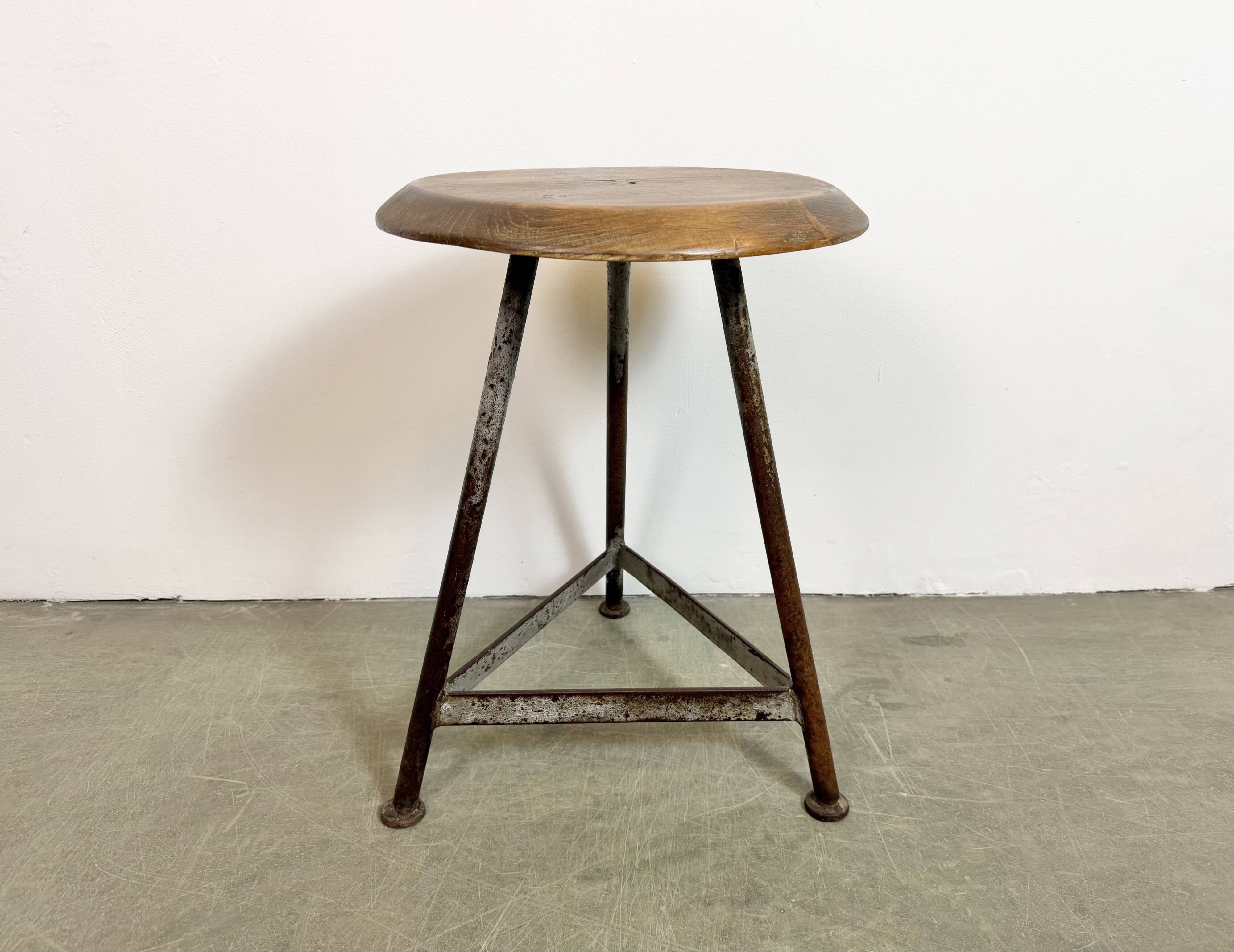 Tabouret d'atelier industriel gris, années 1960