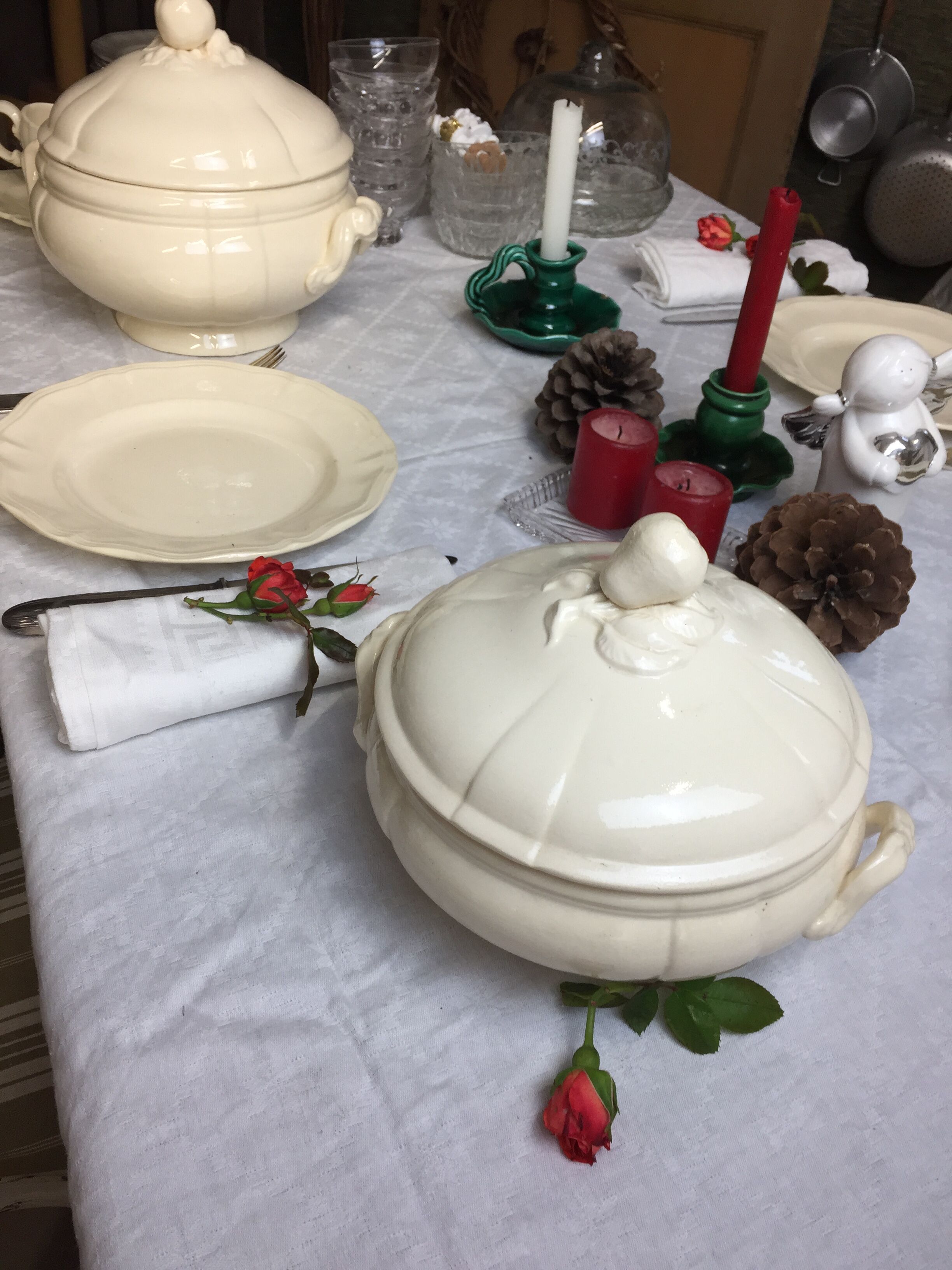 Soupière or vegetable color Ivory made in France Digoin Sarreguemines, 1920s