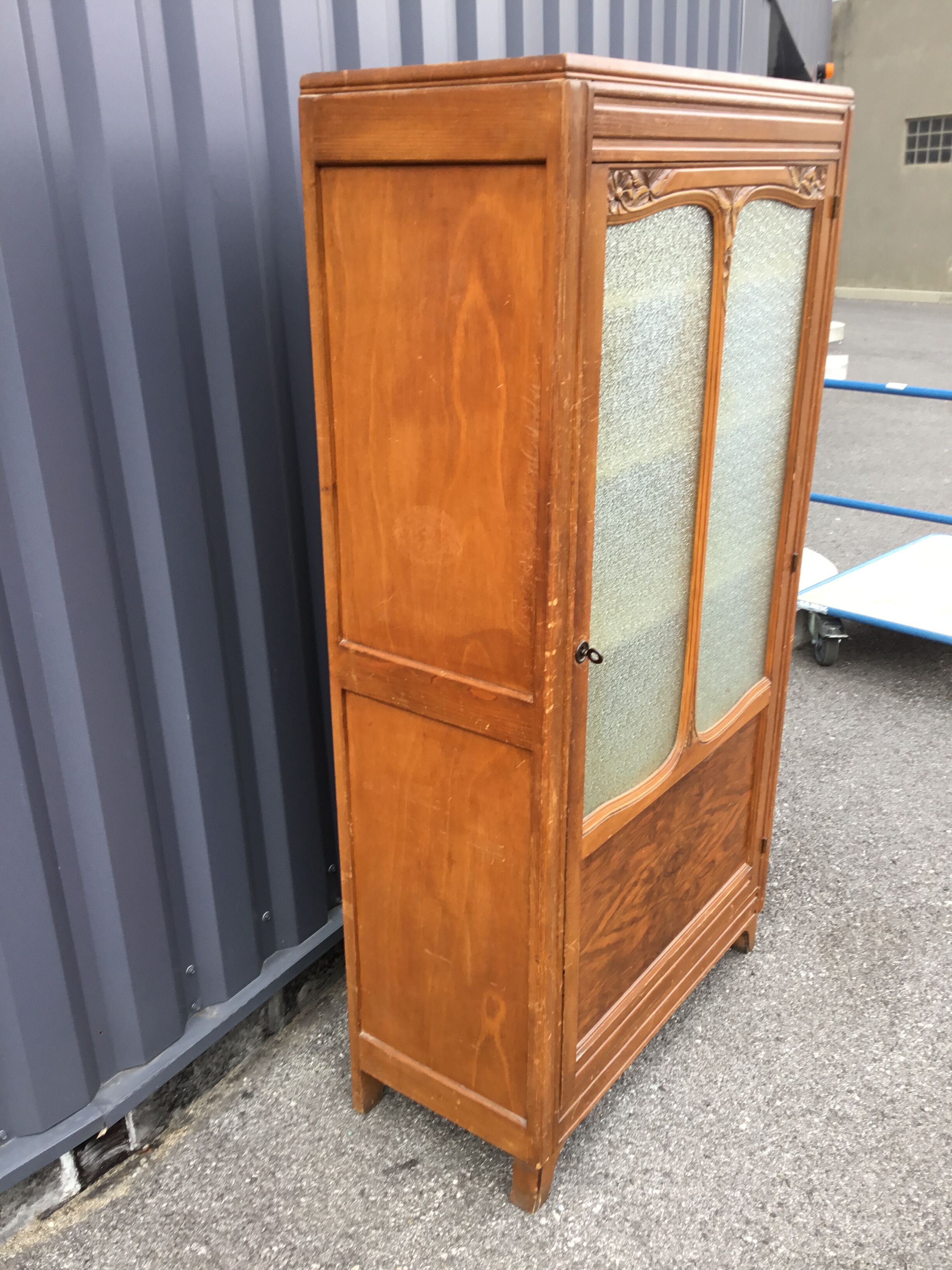 Cabinet glass