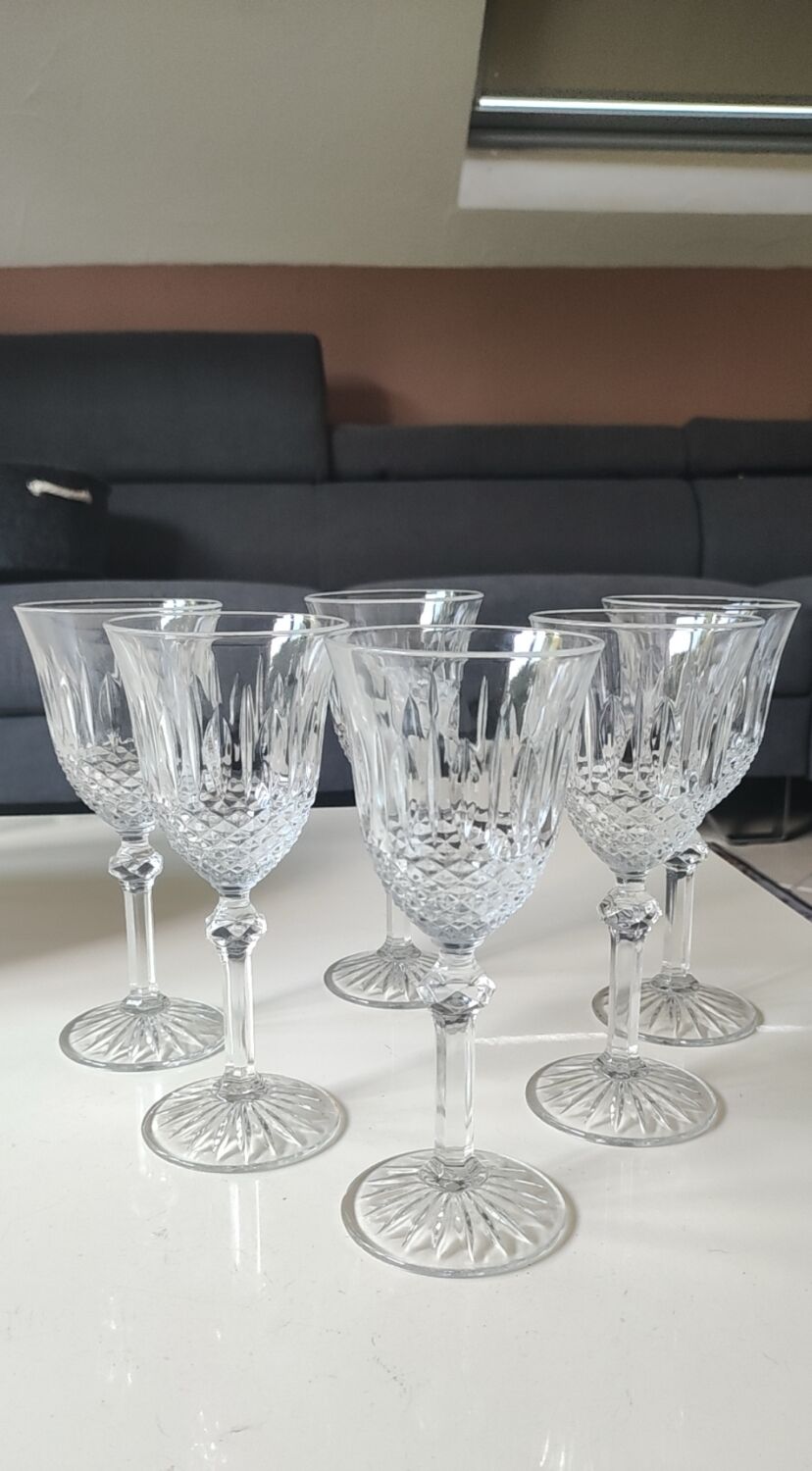 Set of 6 white wine glasses, Bohemian crystal. Regency/Empire style, 17.5 cm