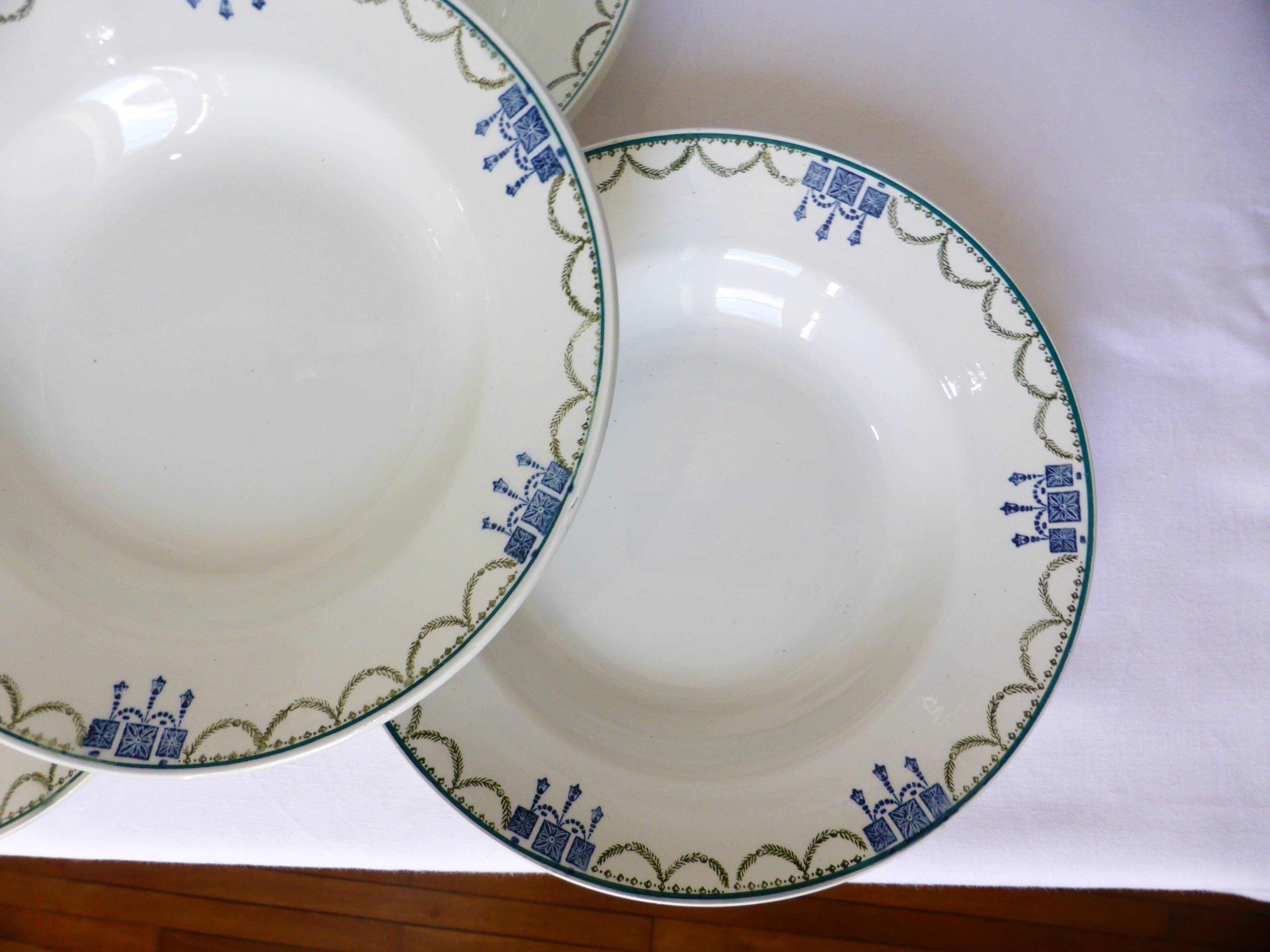 4 vintage soup plates from St Amand 220643