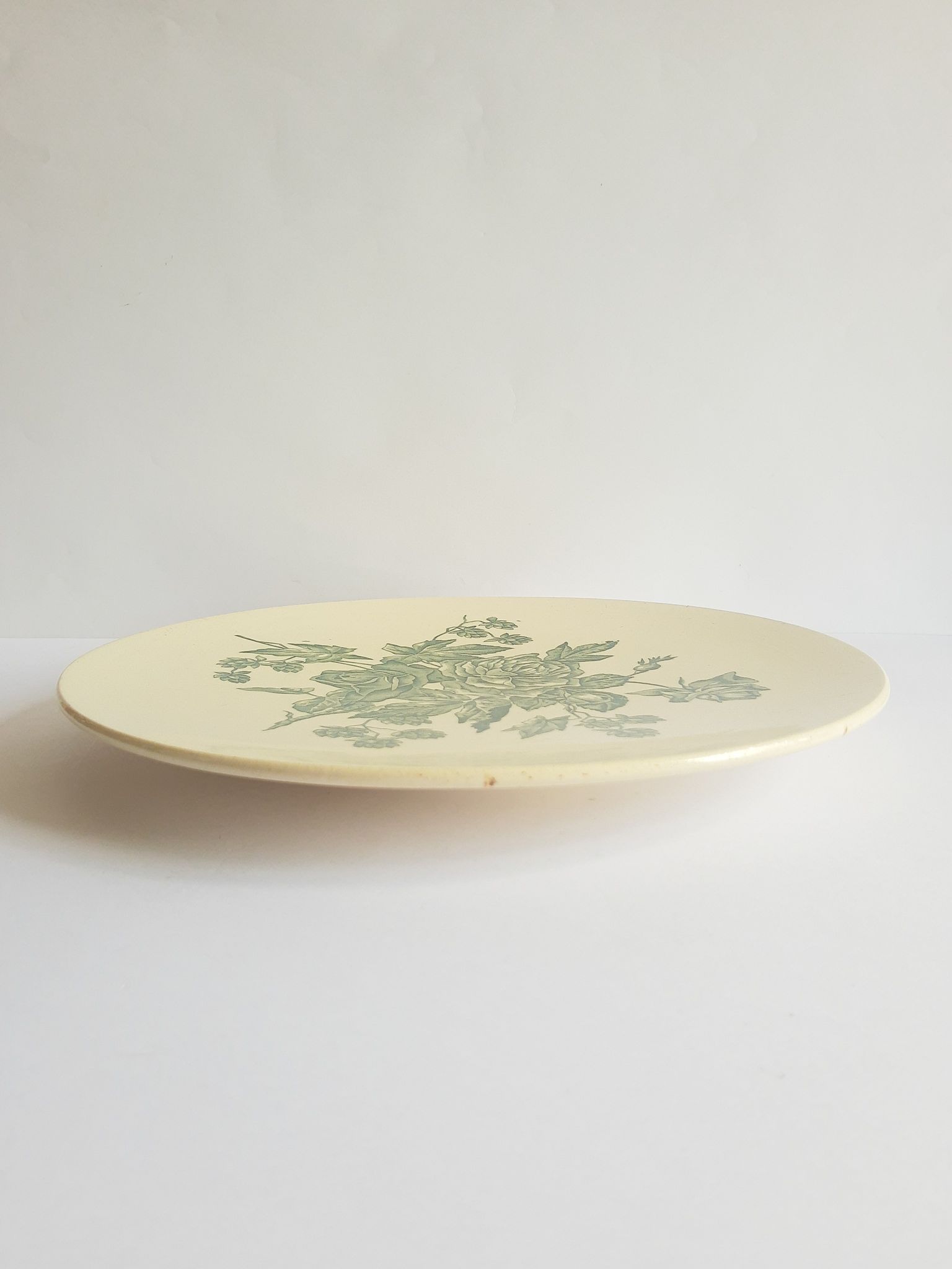 Old Longchamp pink iron earth dish