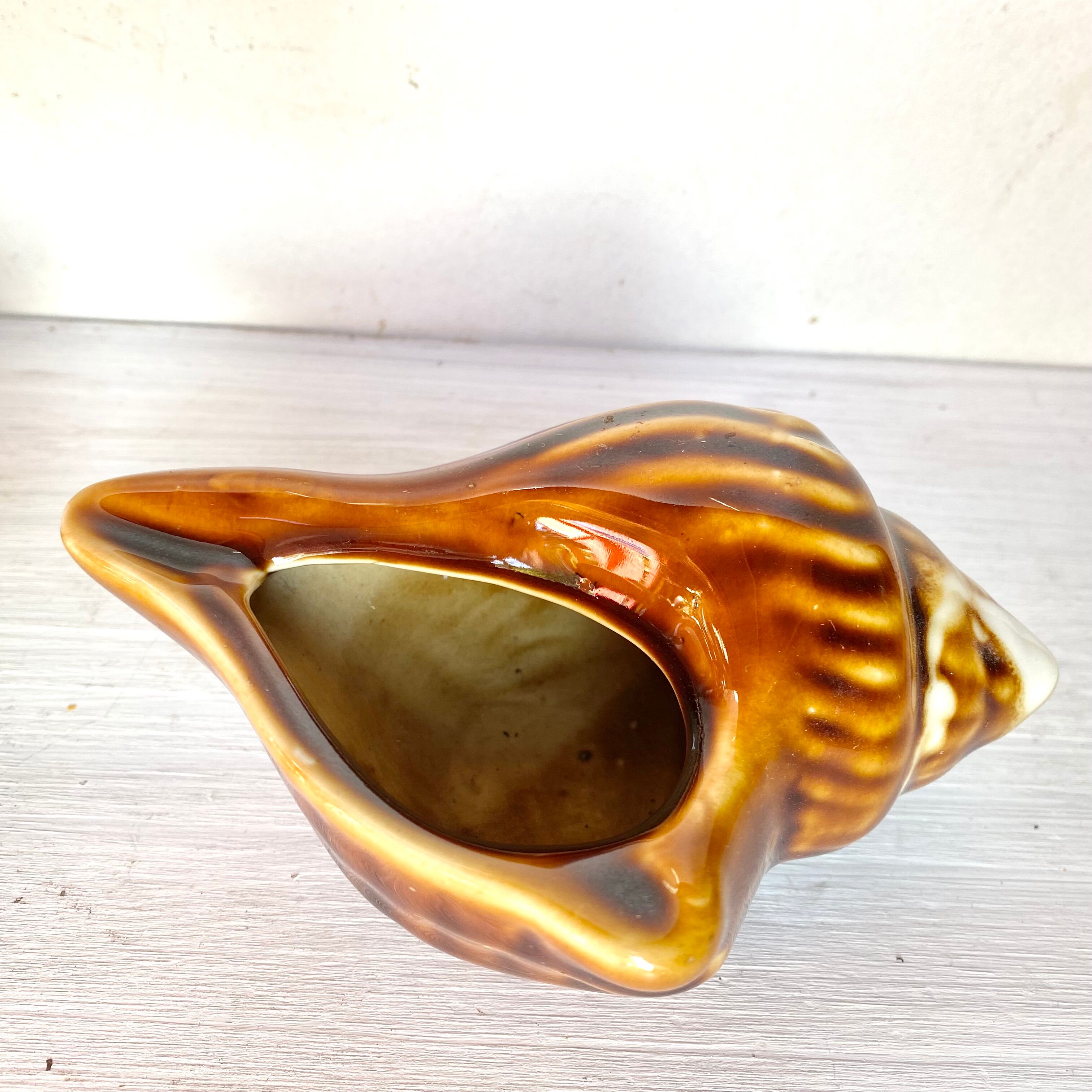 Vintage shell ashtrays