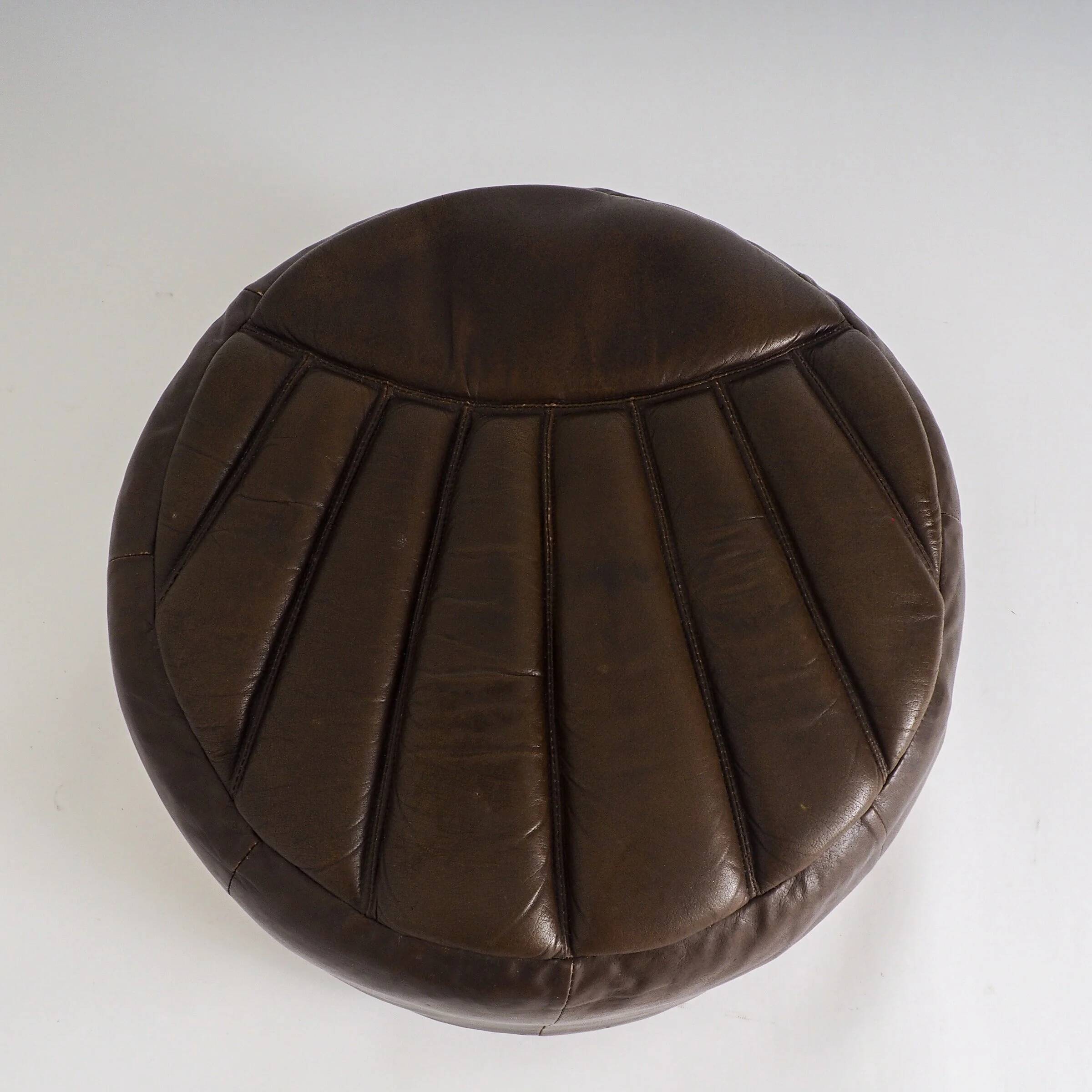 Vintage leather pouf