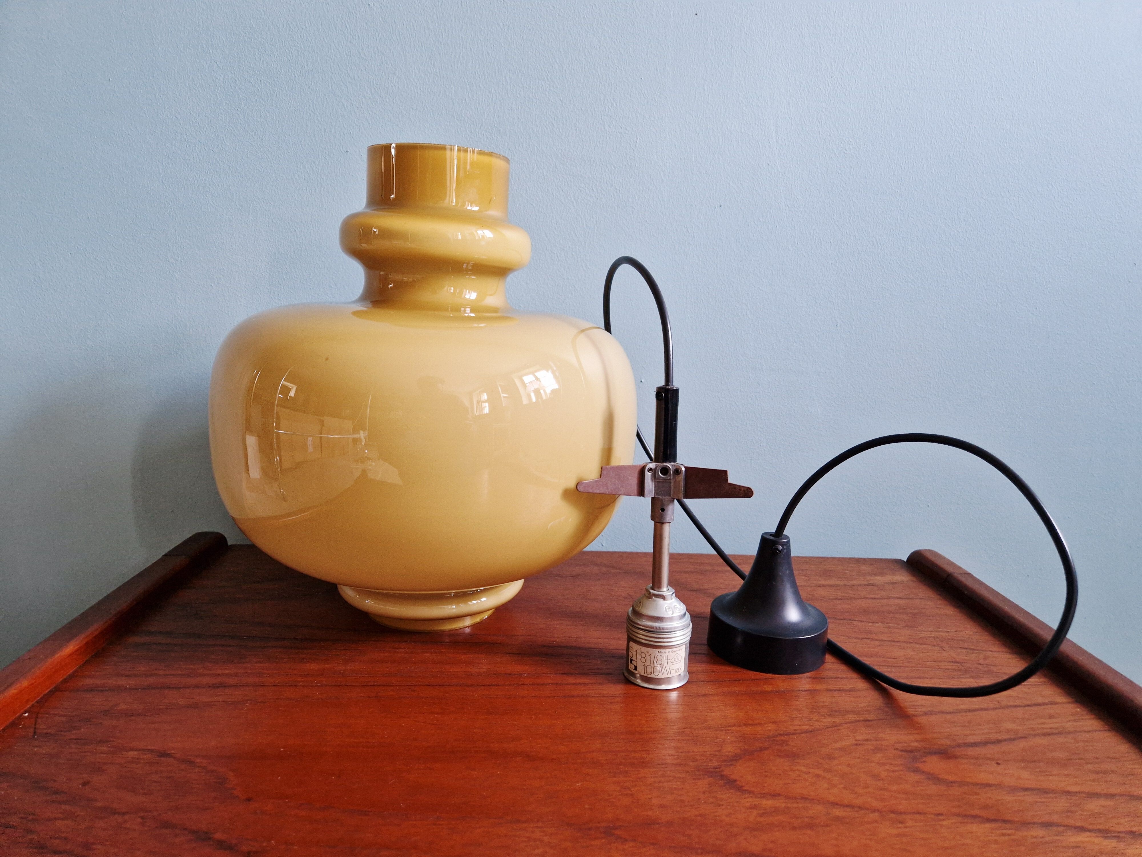 Scandinavian suspension light in mustard opaline, H-A Jakobsson, 1970.