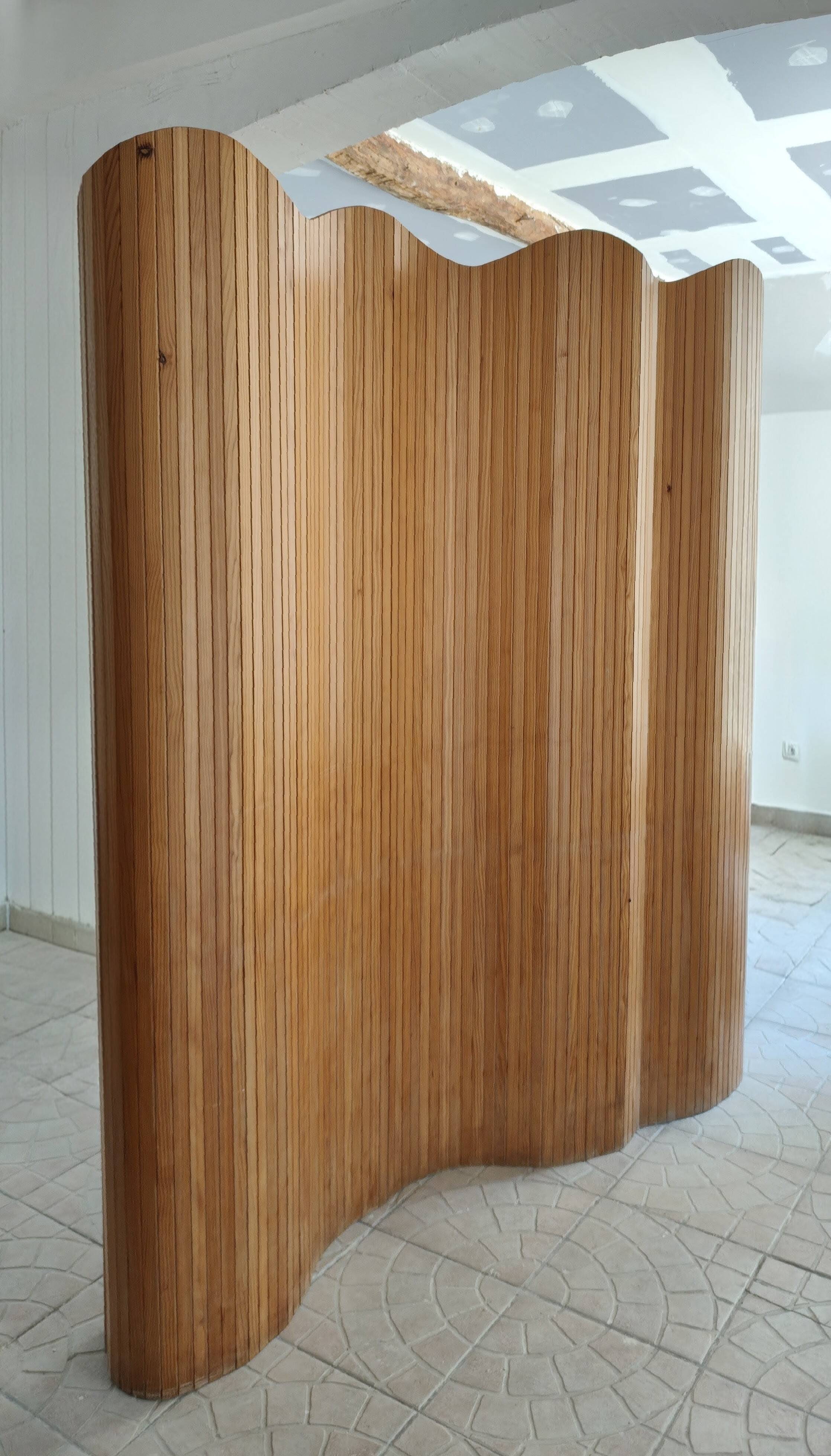 Vintage wooden wavy screen by Baumann