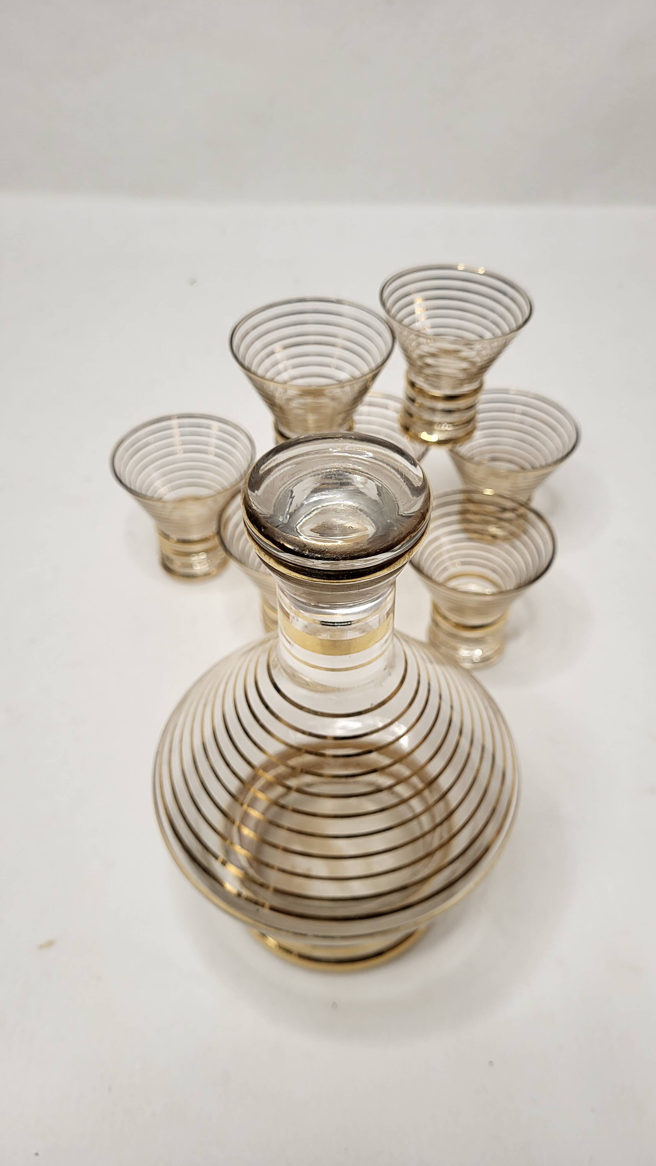 Porto Service / 7 Glasses and Art Deco Carafe