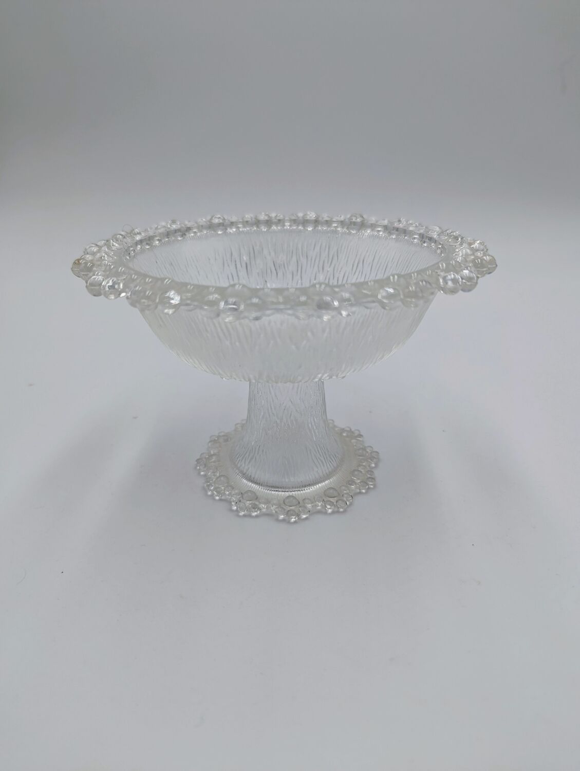 Coupe en verre moulé
