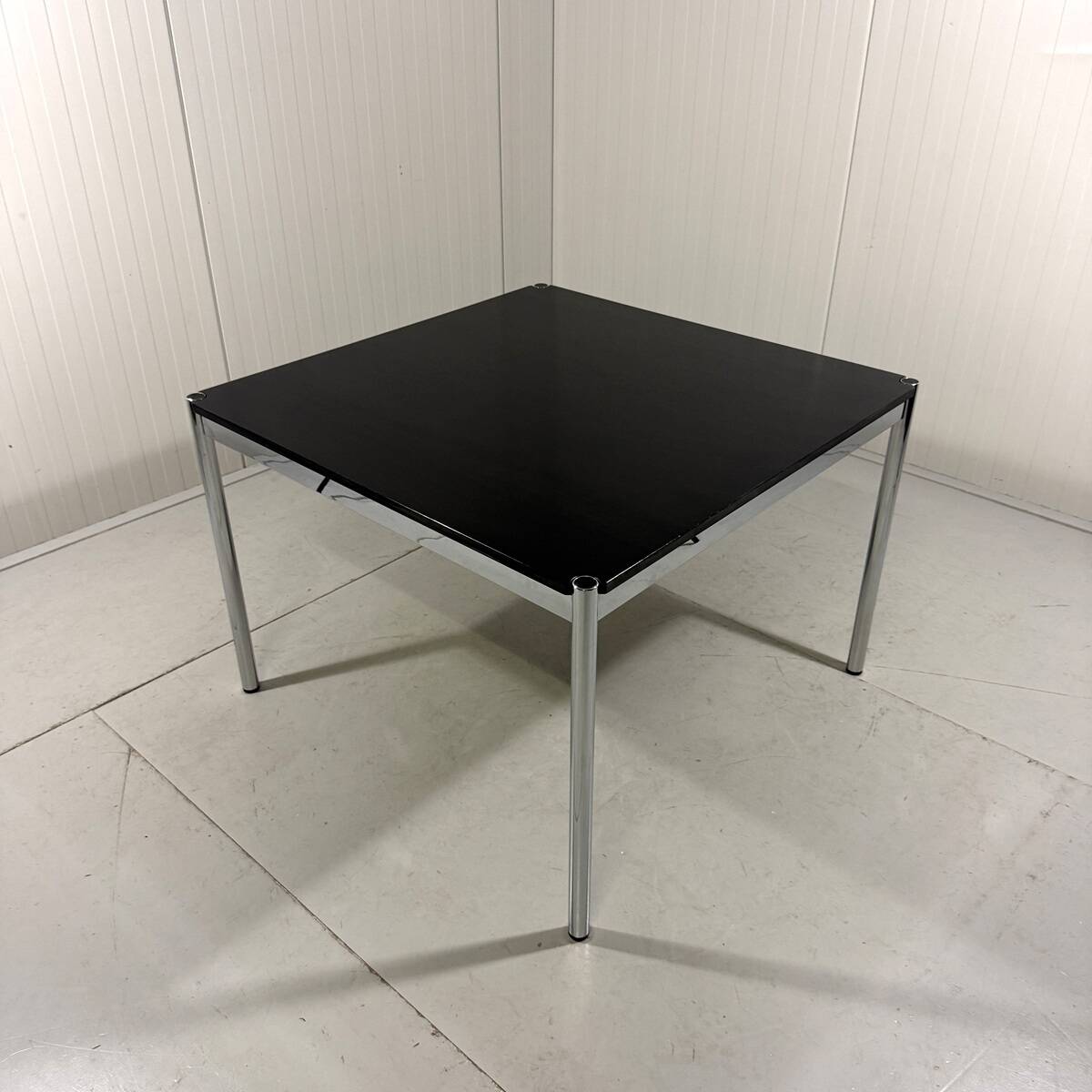 USM Haller dining table in black ash, Fritz Haller 1980’s
