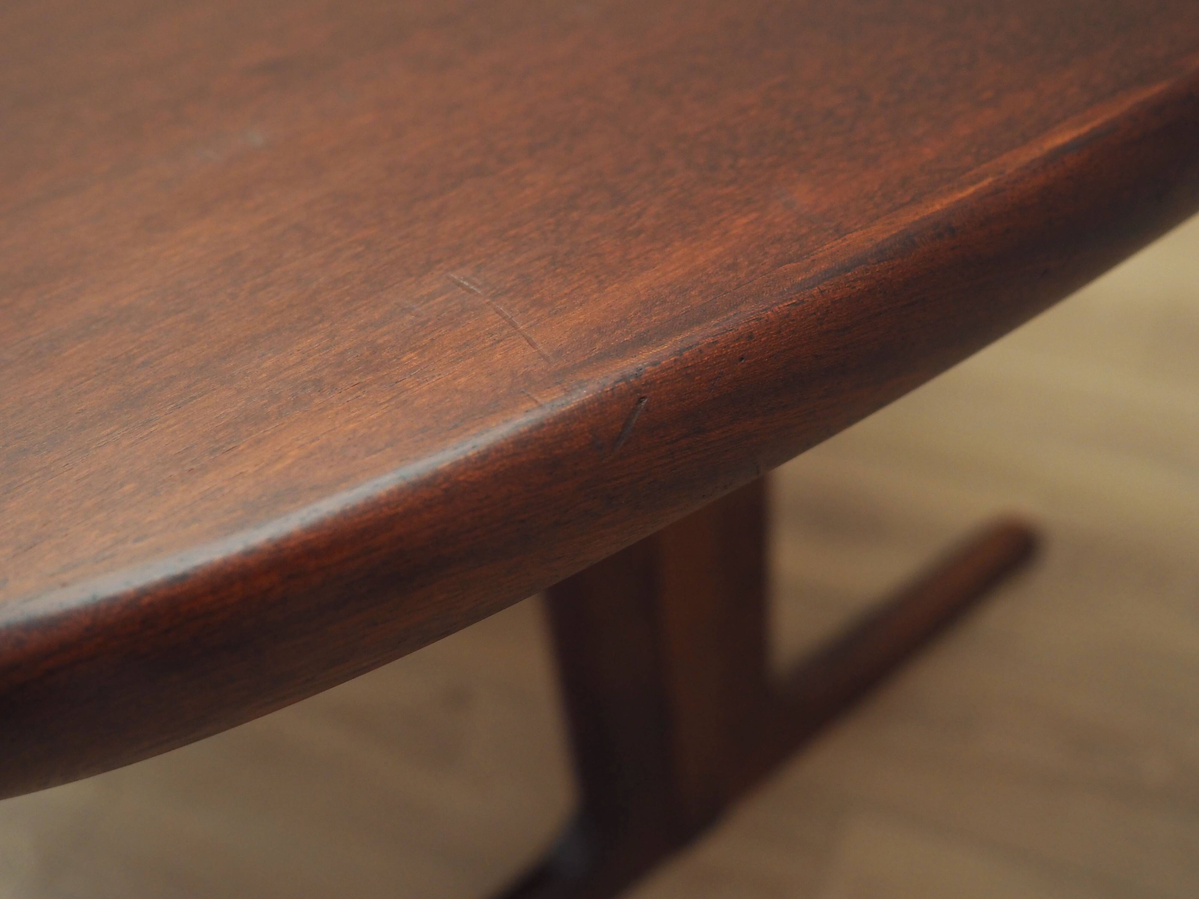 Table en acajou, design danois, années 1990, fabricant : Skovby