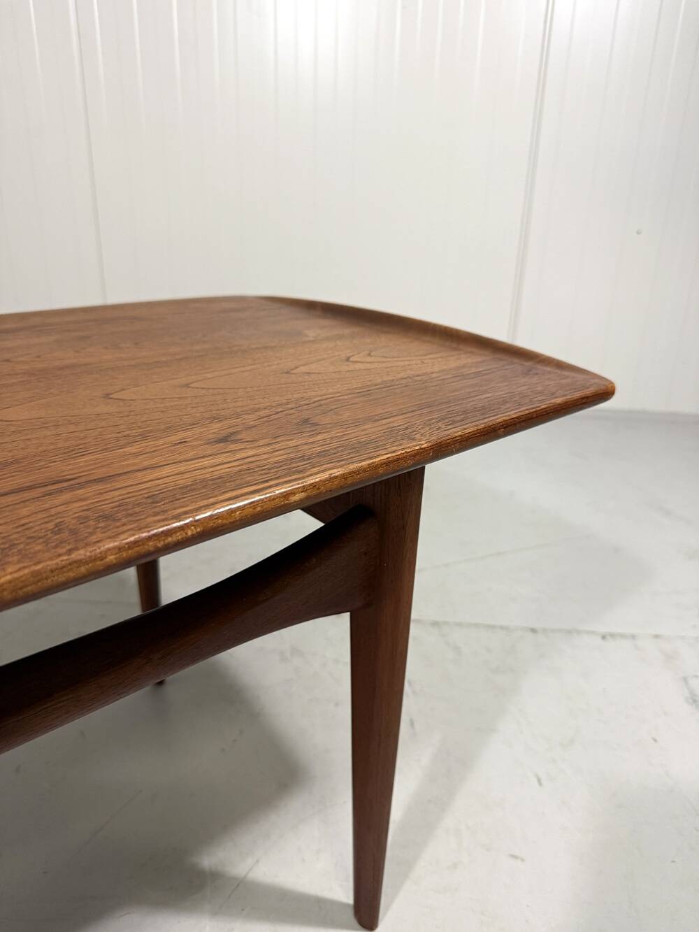 France & Daverkosen FD503 teak coffee table by T. & E. Kindt Larsen