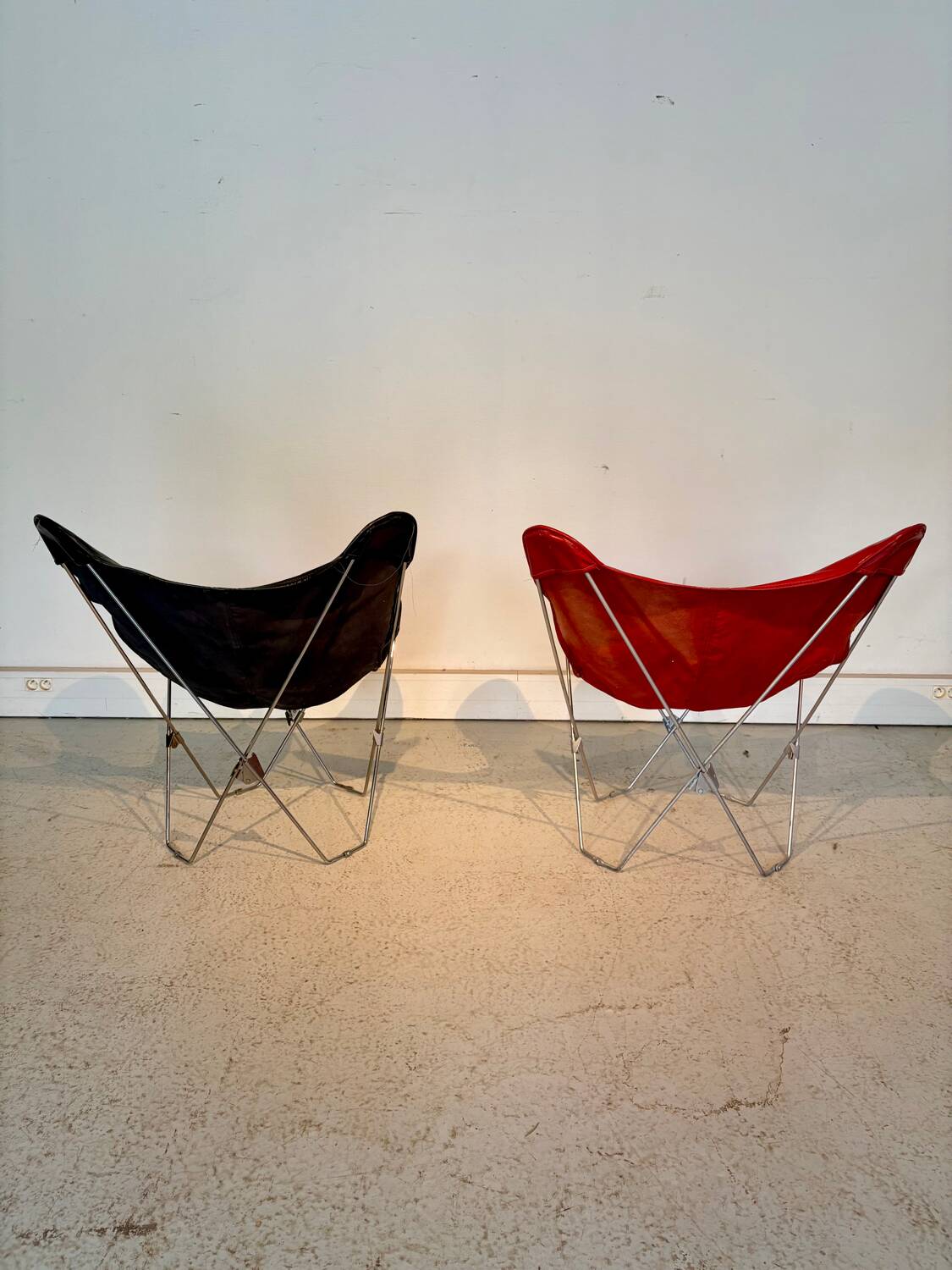 Vintage leather butterfly chairs – 1970s – metal frame – st