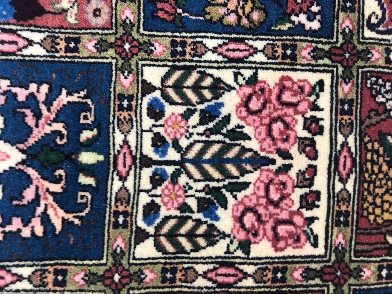 Tapis persan Bakhtiar tchaharshotor 200x300 cm