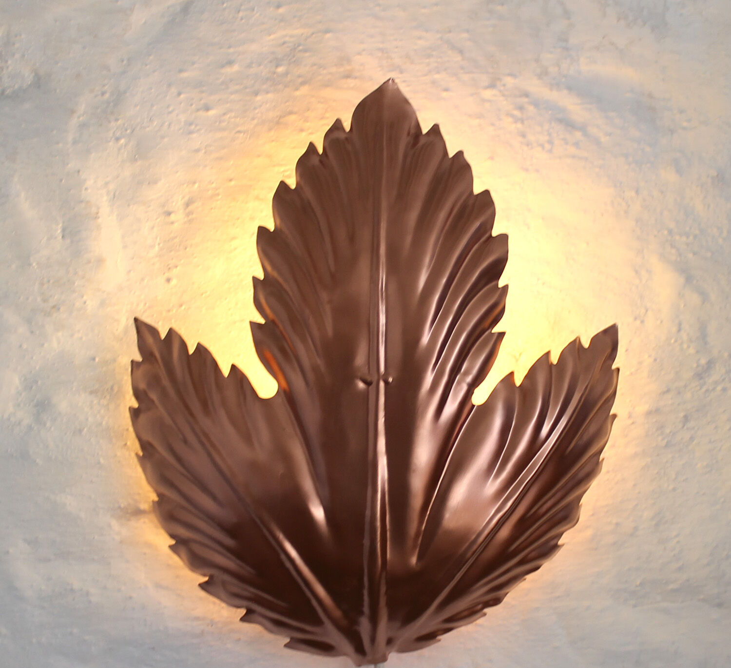 Metallic pink leaf wall lamps