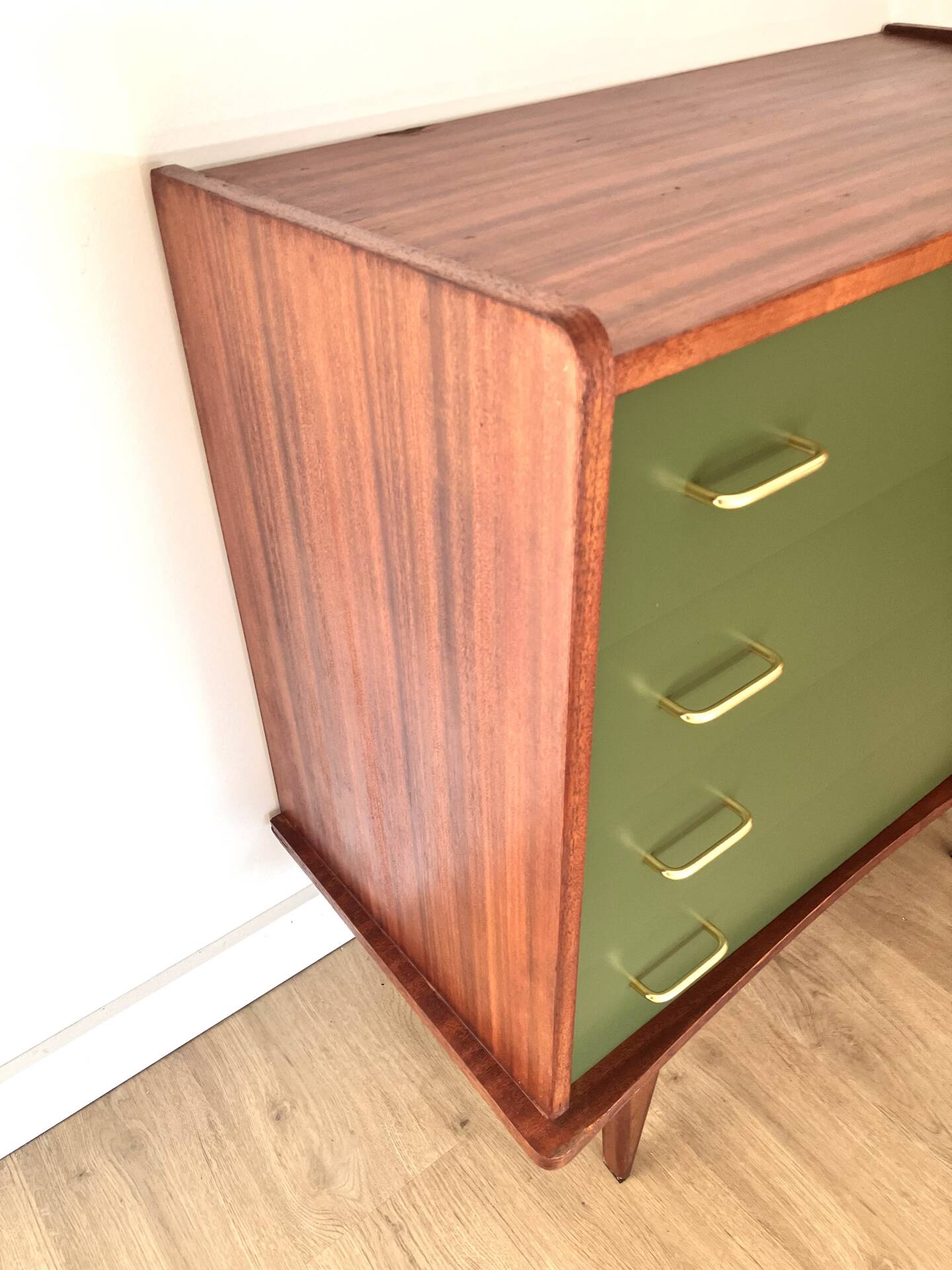 Compass leg chest of drawers in fig tree green