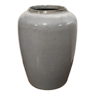 Ceramic vase