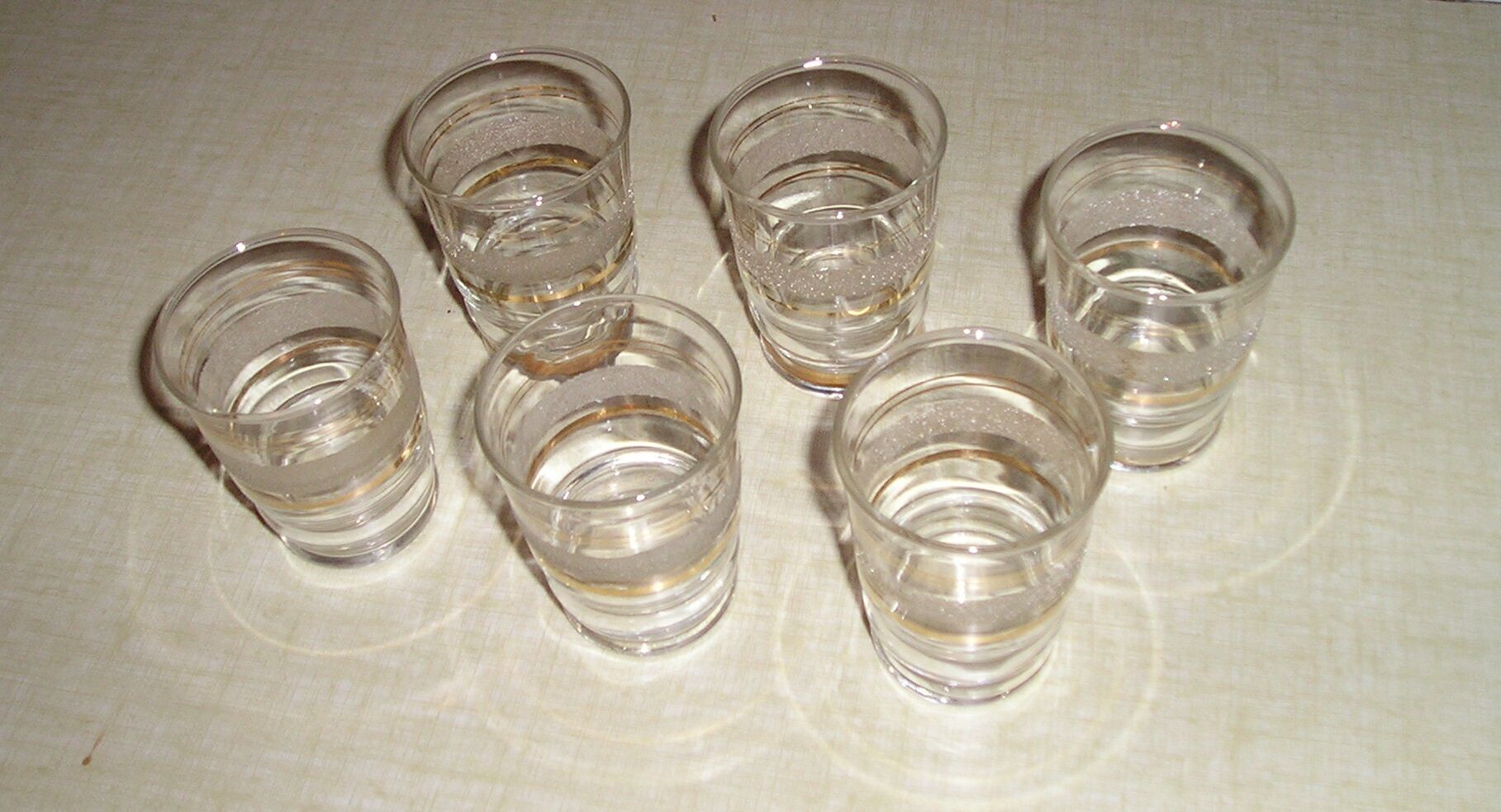 Glass service 6 people granite glass with 70's gilded eds