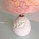 Lampe ovoïde en pierre sculptée et abat jour imprimé / vintage années 60-70
