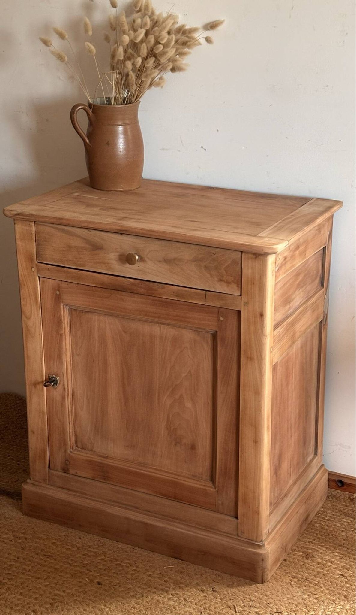 Buffet parisien 1 porte ancien - confiturier en bois massif brut