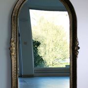 Miroir baroque "trumeaux" en bois massif sculpté.