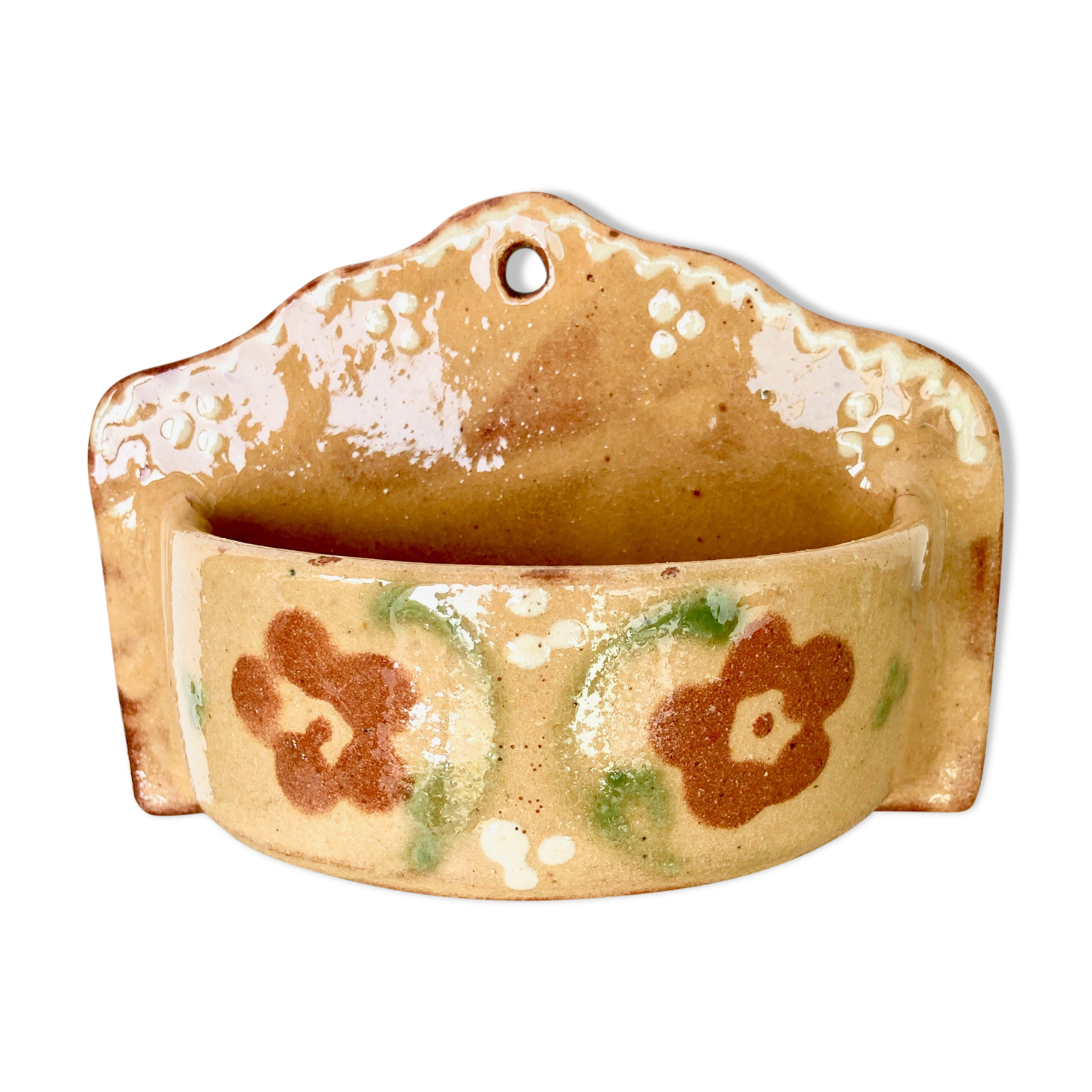 Empty pocket, soap holder wall