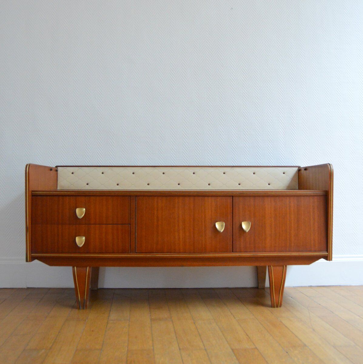 Vintage sidebaord 1960