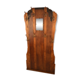 Wall vestiary
