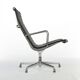 Chaise longue noire en aluminium Herman Miller Original Eames EA316 « Ribbed »