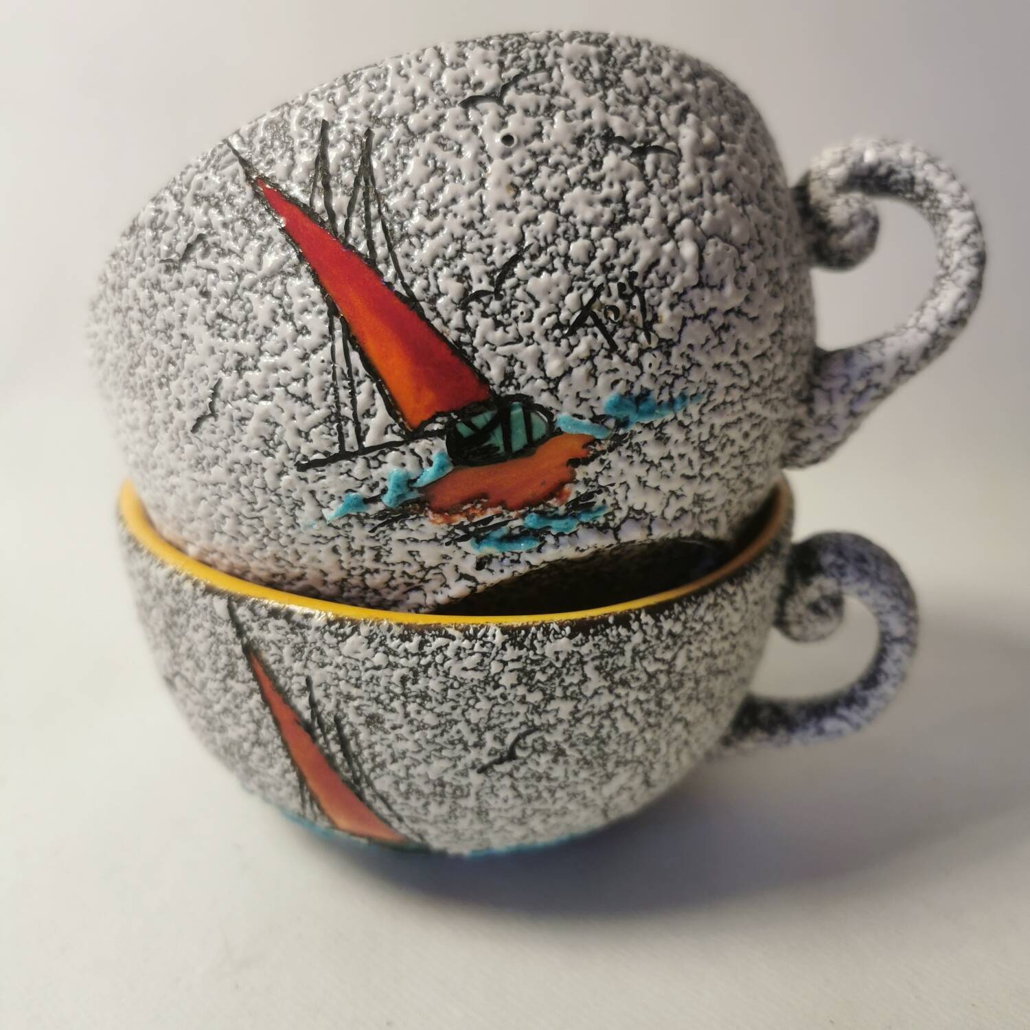 2 Vintage ceramic cups signed Tess boat decor in enamels